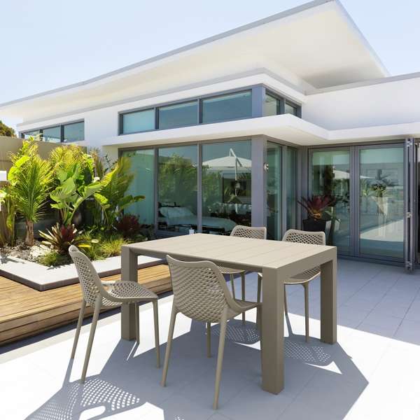 Vegas Table/Air Chair 4 Seat Package - White